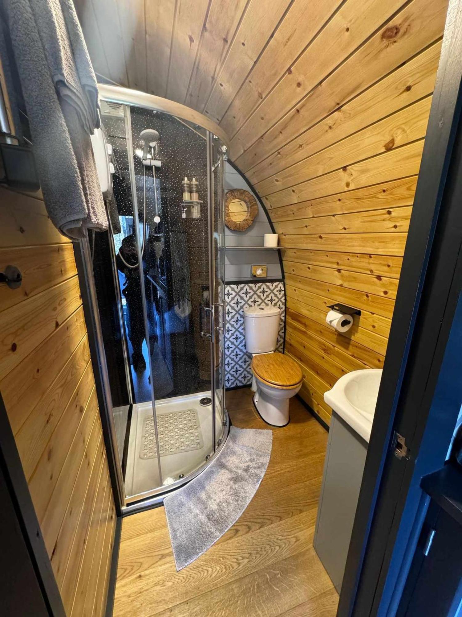 Riverside Pod, West Highland Way Holidays Кинлохливен Экстерьер фото
